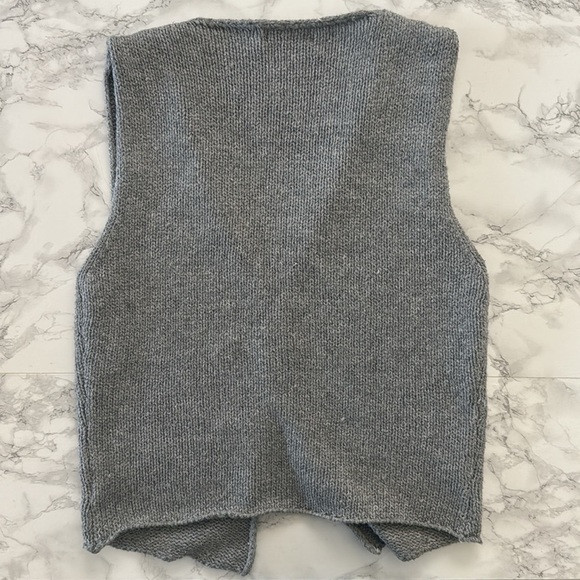 Rumored Womens Prince Street Grey Sweater Knit V Neck Top medium - Picture 6 of 6